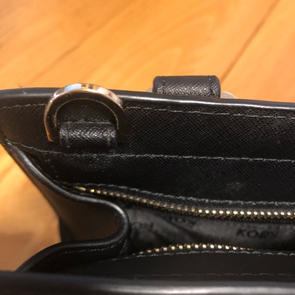 Michael Kors Handbag - Picture 9 of 9